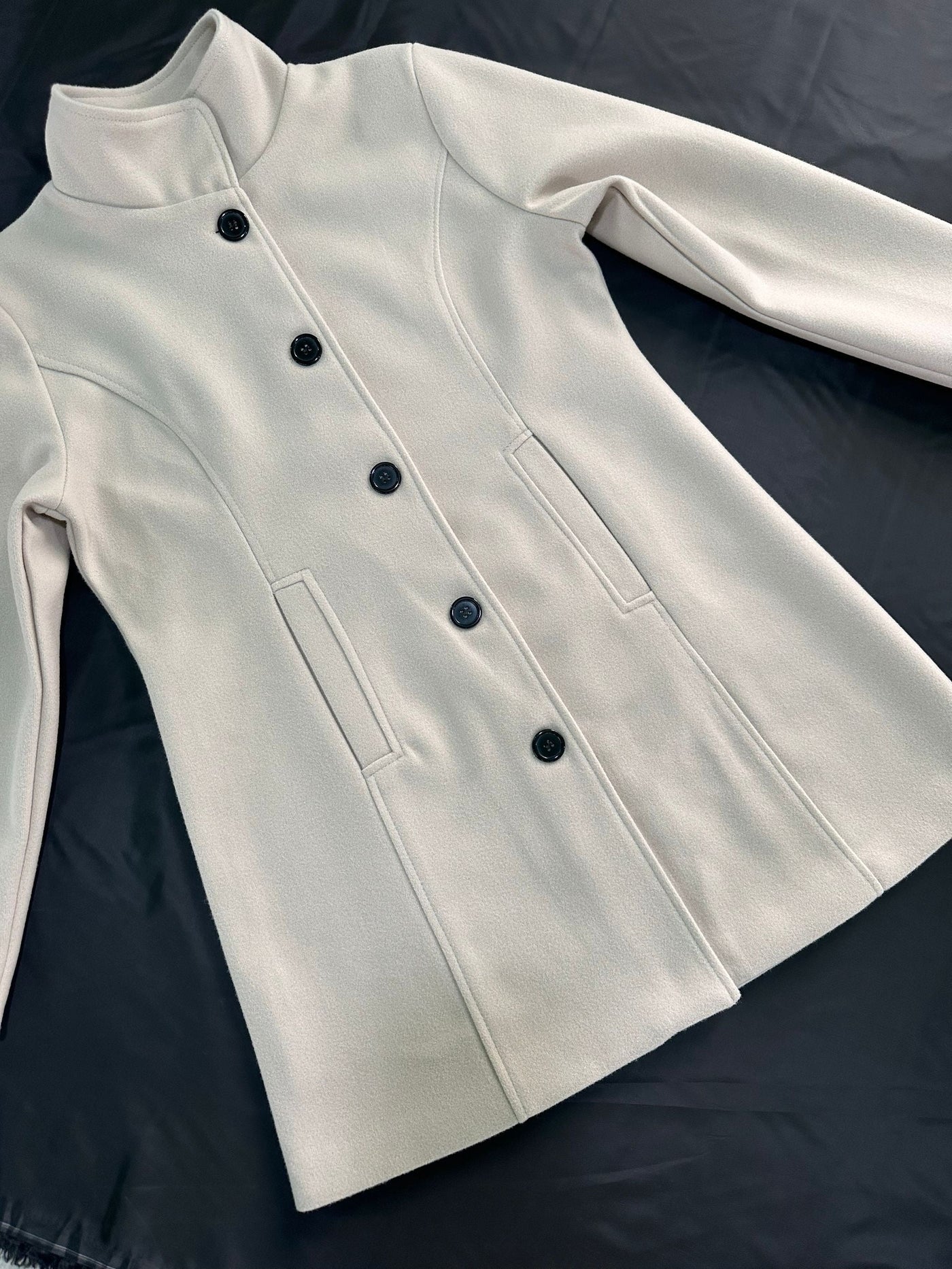 Alora | Elegant Wool Coat