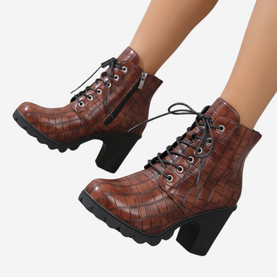 Sarah | Boots